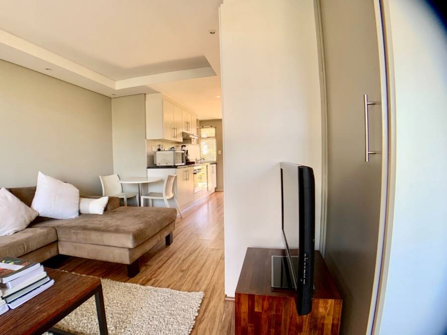 1 Bedroom Property for Sale in Sea Point Western Cape